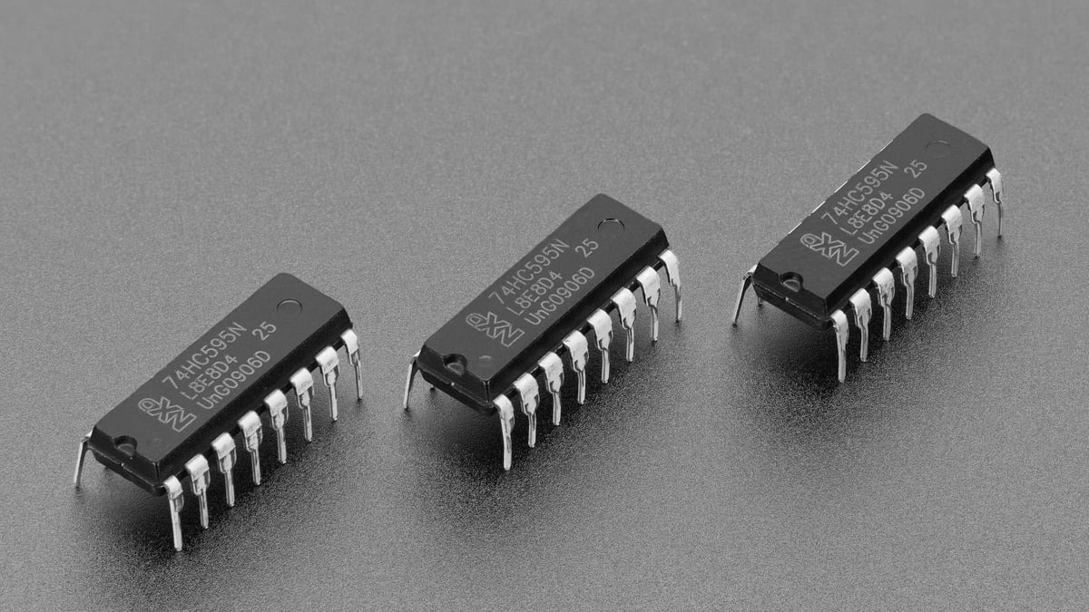 74HC595 Outputs Glitch at Startup? Hold OE High Before Latching Data 74HC595 Outputs Glitch at Startup? Hold OE High Before Latching Data